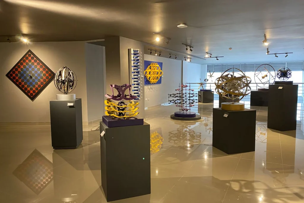 Sala de exposiciones de esculturas