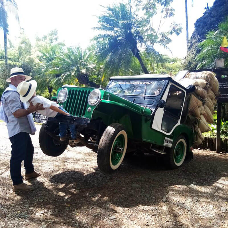 familia-de-yiperos-armenia-revista-asi-somos